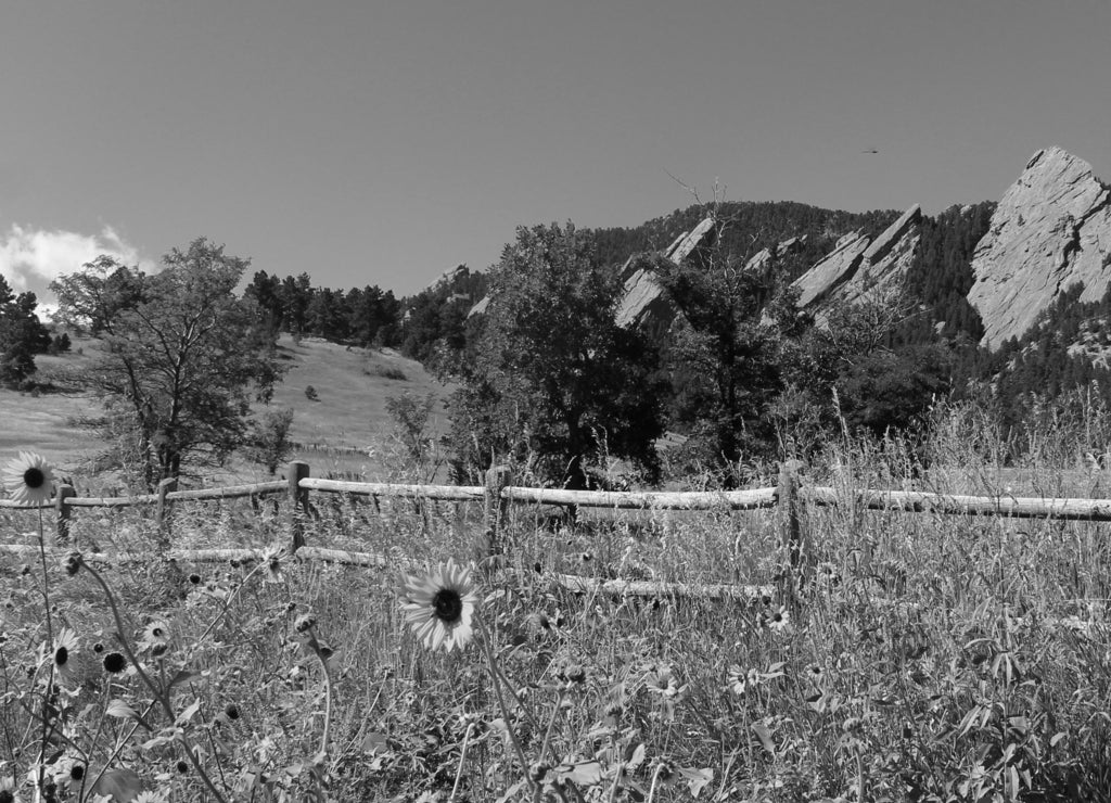 The Flatirons - Boulder (Colorado) in black white