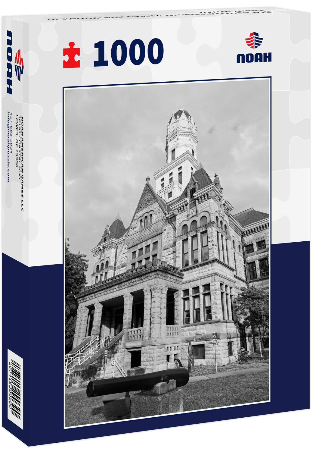 Old courthhouse in Jerseyville, Illinois in black white