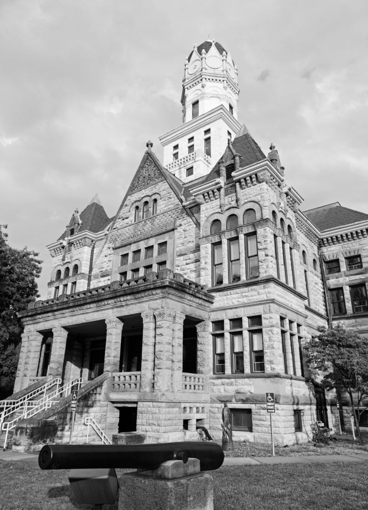Old courthhouse in Jerseyville, Illinois in black white