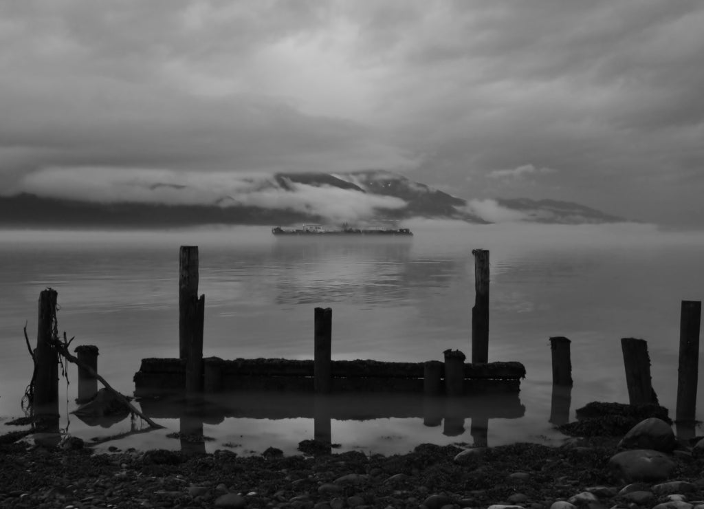 Valdez - Alaska in black white