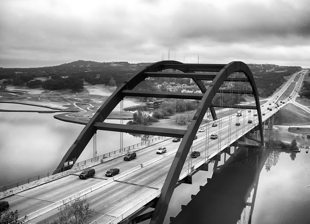 Pennybacker Bridge, Austin, Texas in black white