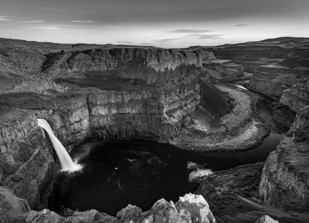 Palouse Falls, Washington in black white