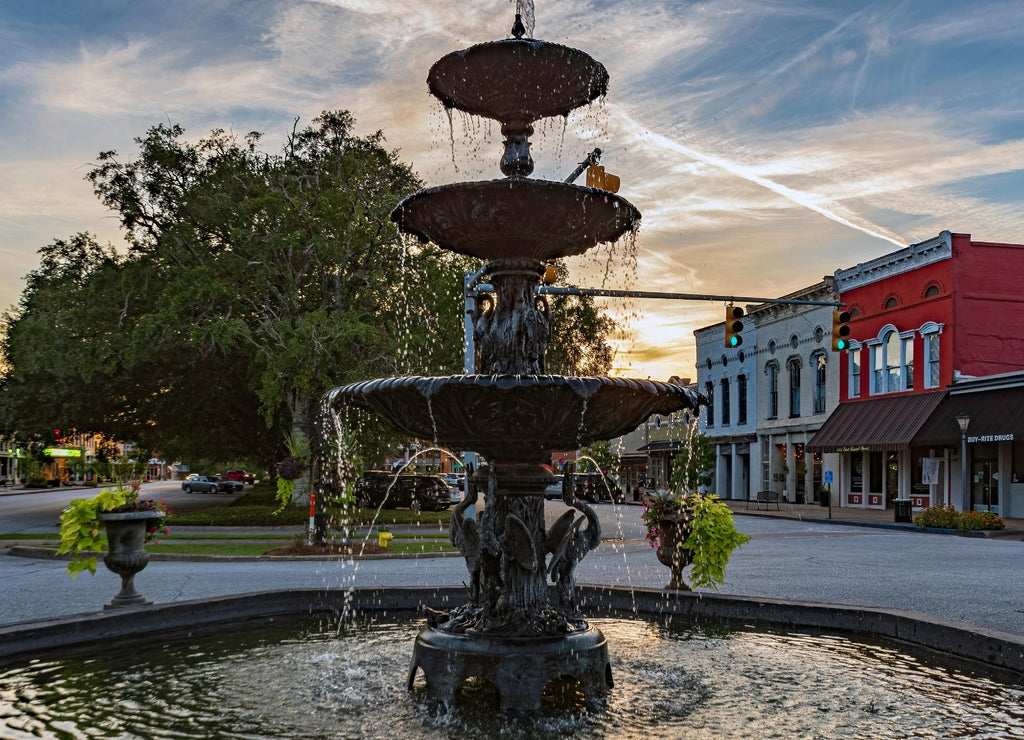 MacMonnie's Fountain in Eufaula at sunset