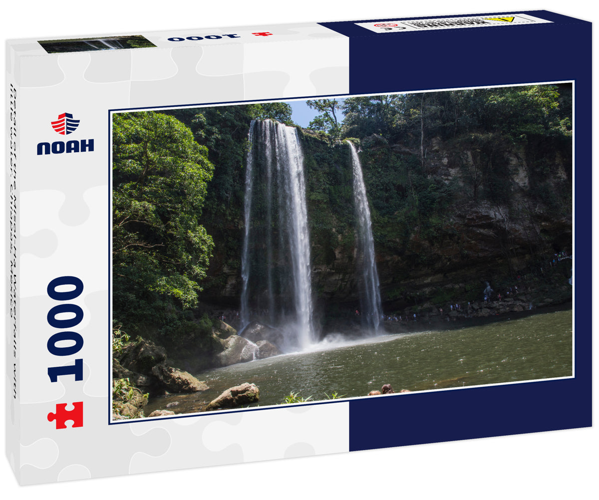 Detail of the Misol-Ha Waterfalls with little water. Chiapas, Mexico