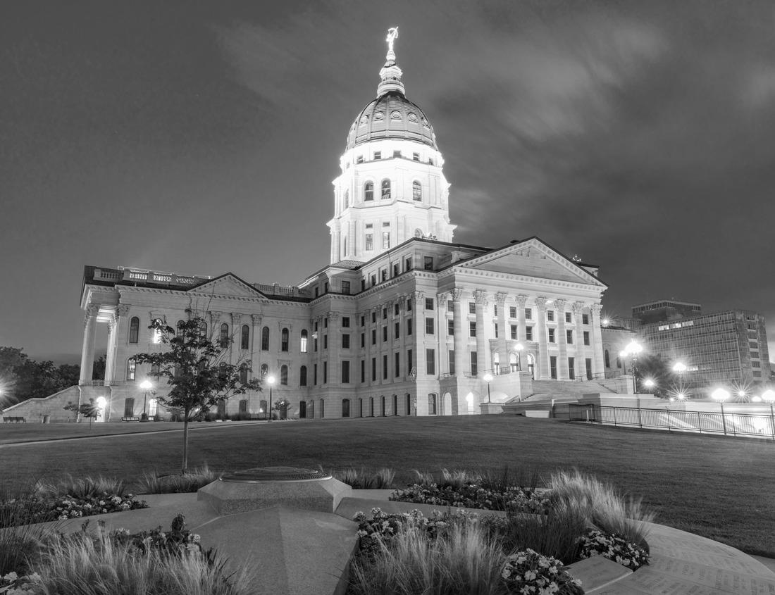 Noah Jigsaw Puzzle Honburg Castle in Tuttlingen, southern Germany in black white 1000 pieces
