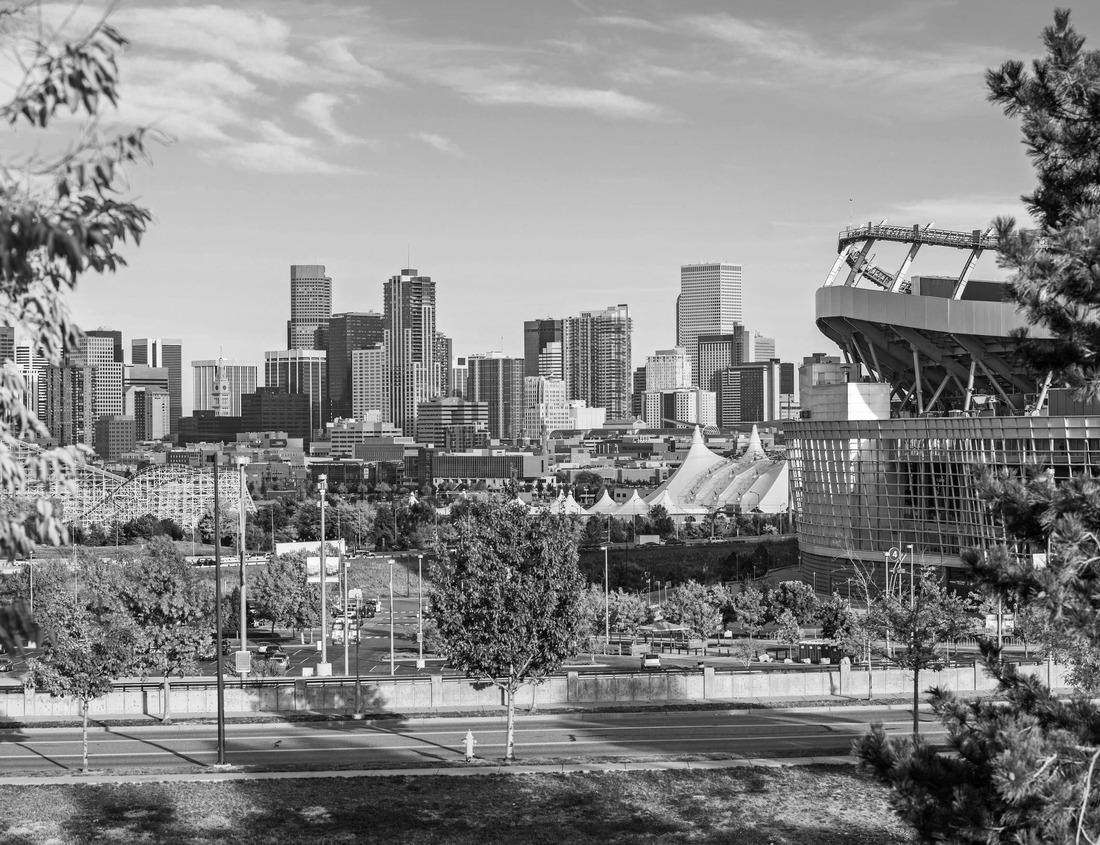 Noah Jigsaw Puzzle Land's End, Cornwall, England in black white 1000 pieces