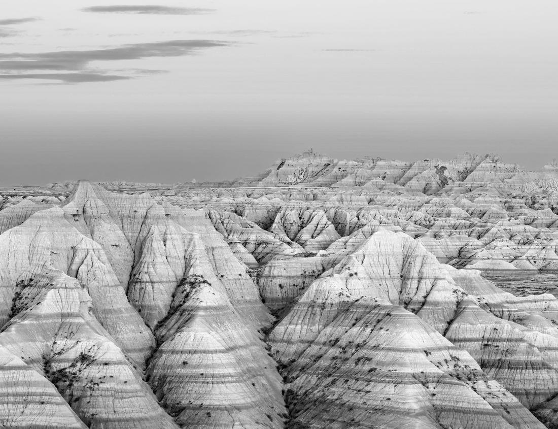 Noah Jigsaw Puzzle El Paso, Texas, USA downtown city skyline at dusk with Juarez, Mexico in the distance in black white 1000 pieces