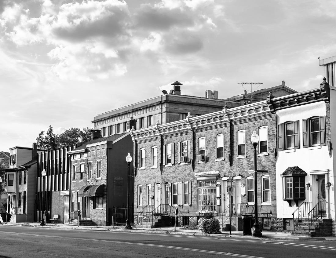 Noah Jigsaw Puzzle Architecture of downtown Trenton in New Jersey, United States. in black white 1000 pieces