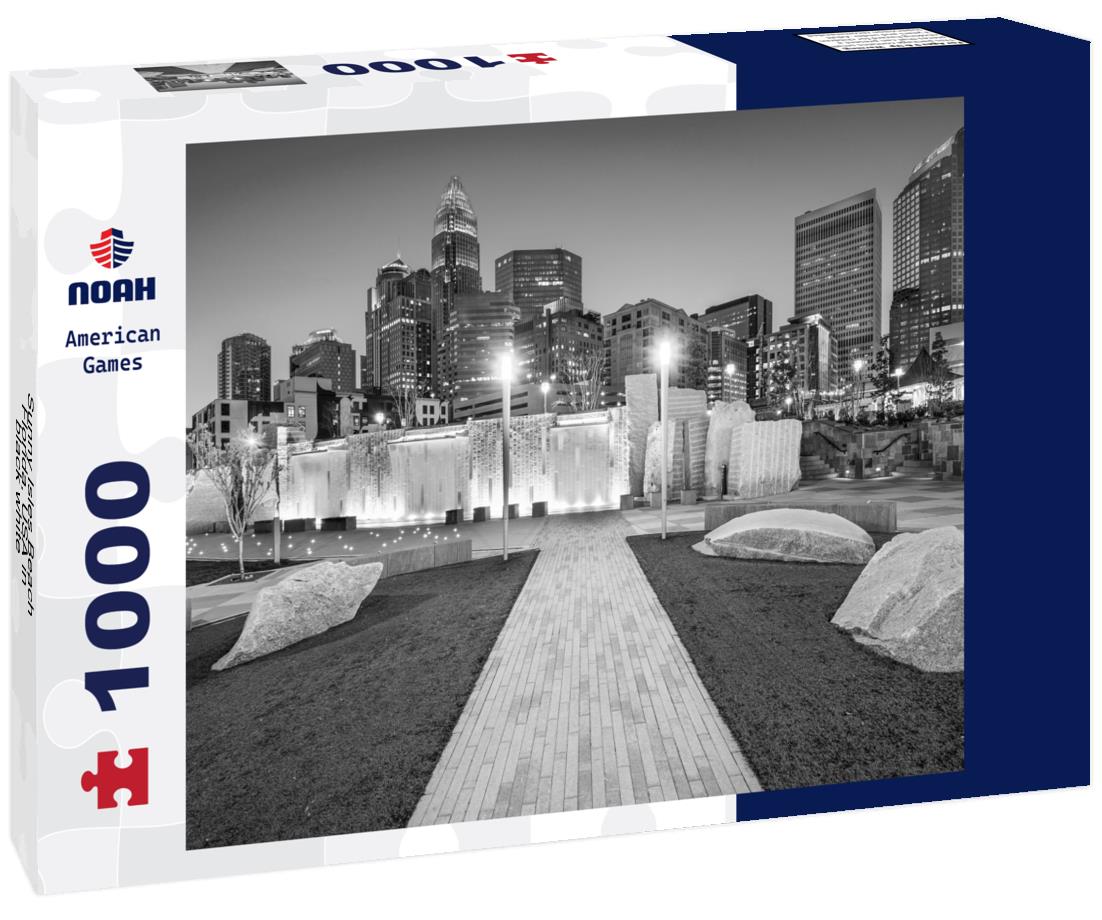 Uptown skyline and park in Charlotte, North Carolina, USA. 1000pc PuzzleBlack and White