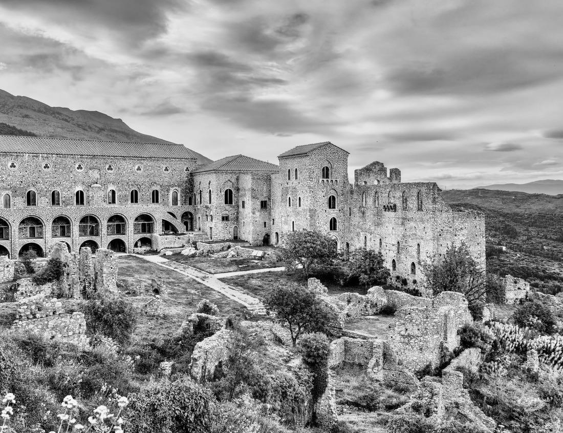 Noah Jigsaw Puzzle The Despot's Palace at Mystras, a UNESCO world heritage site in Greece. in black white 1000 pieces