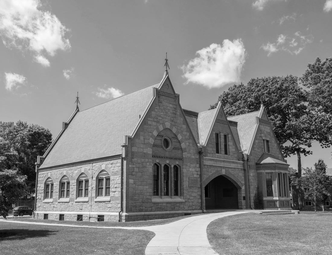 Noah Jigsaw Puzzle Quincy Historical Society is located in the Adams Academy Building in downtown Quincy, Massachusetts. in black white 1000 pieces