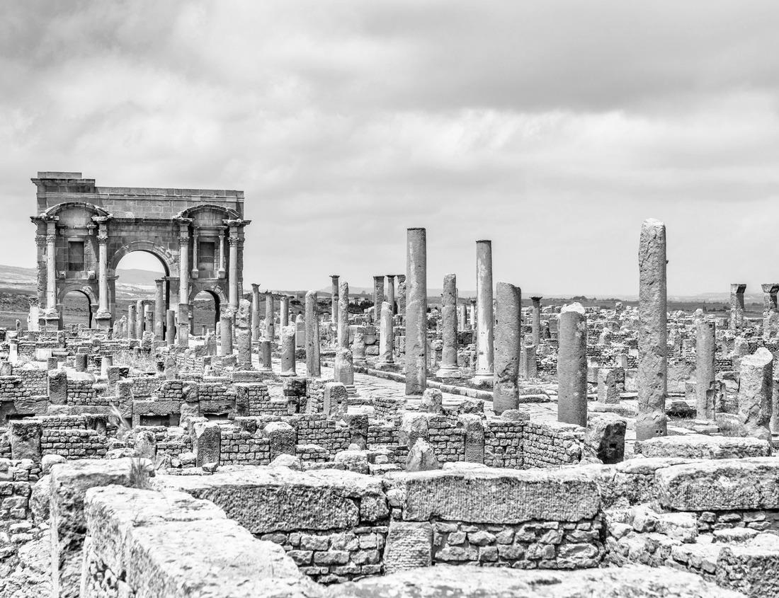 Noah Jigsaw Puzzle Cliff Dwellings in Bandelier National Monument in black white 1000 pieces