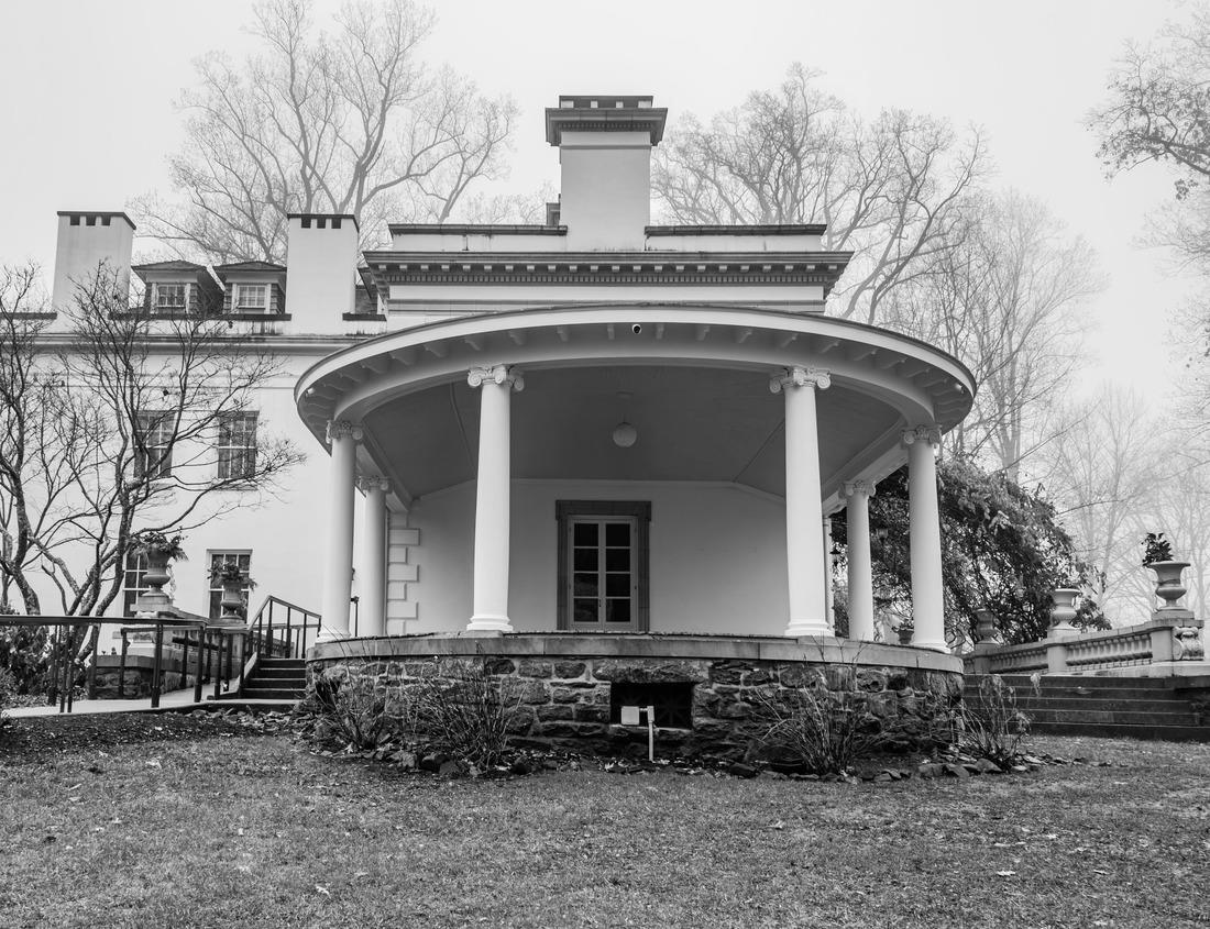 Noah Jigsaw Puzzle The Portico on a foggy afternoon at Liriodendron Mansion, Bel Air, USA. in black white 1000 pieces