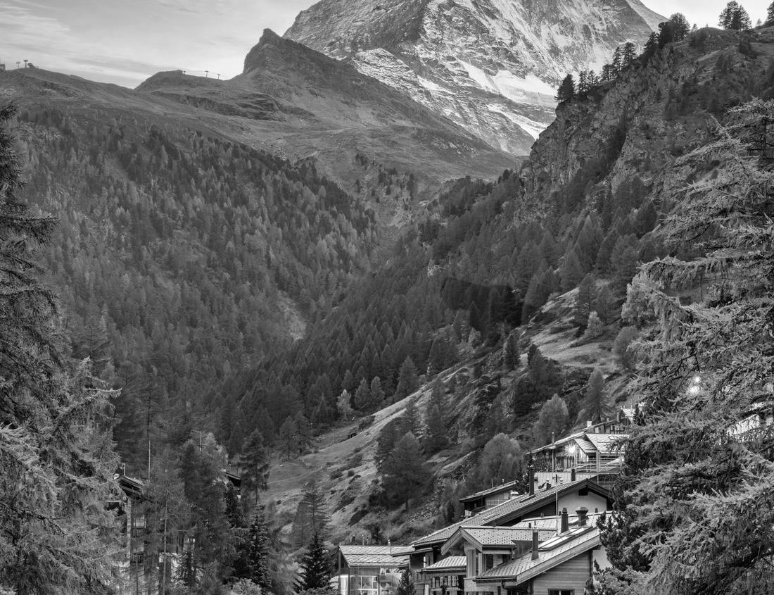 Noah Jigsaw Puzzle Autumn sunset with the Matterhorn on the Matter Vista River in Zermatt, Switzerland. in black white 1000 pieces