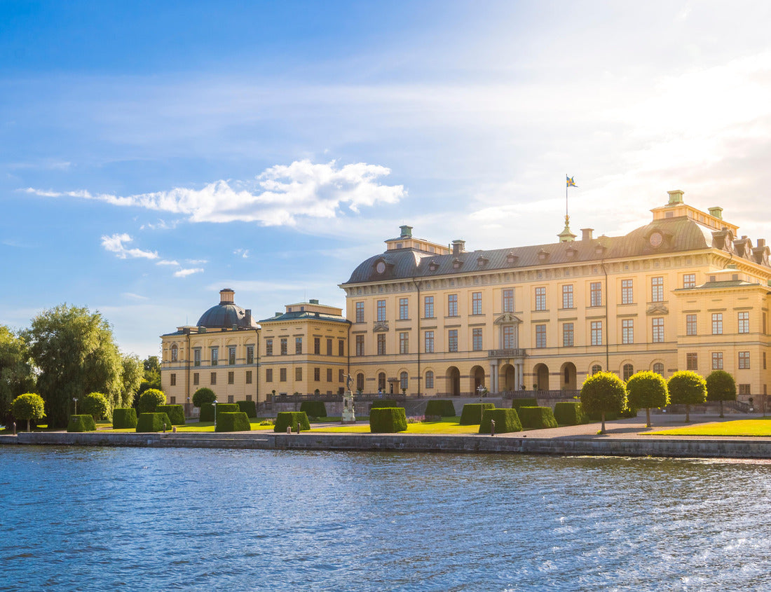 Noah Jigsaw Puzzle Castle Drottningholm in Stockholm, Sweden 1000 pieces