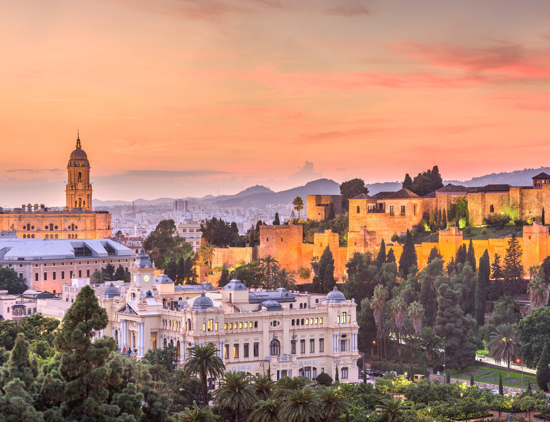 Noah Jigsaw Puzzle Malaga, Spain old town skyline at dusk 1000 pieces
