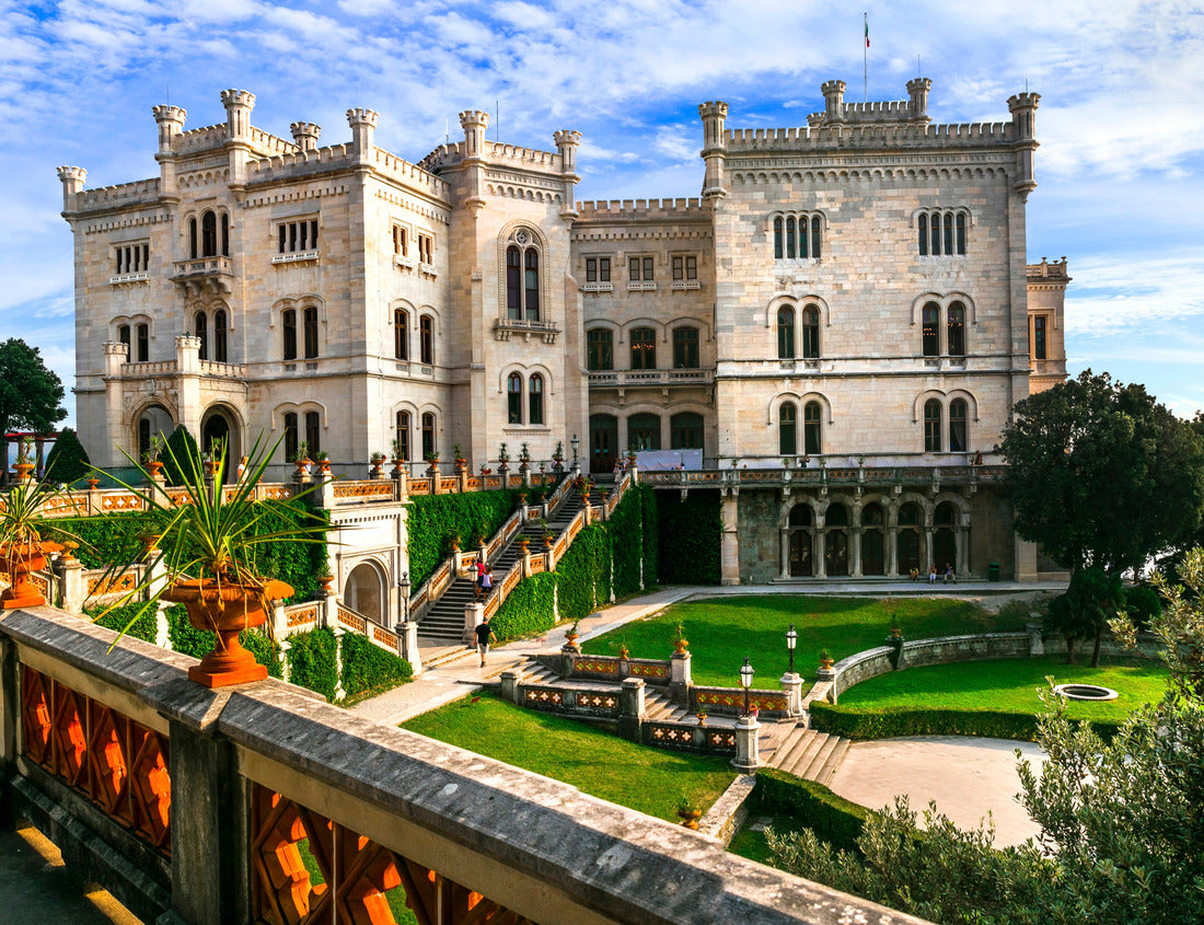 Noah Jigsaw Puzzle Beautiful white castle over the sea - Miramare. Trieste, northern Italy 1000 pieces
