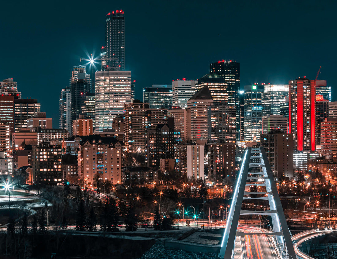 Noah Jigsaw Puzzle Edmonton Alberta City skyline at night. In the foreground is the illuminated Walterdale Bridge 1000 pieces