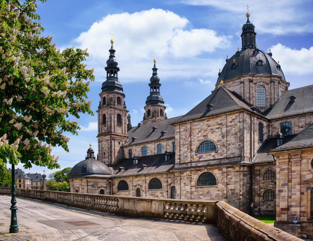 Noah Jigsaw Puzzle Cathedral in Fulda, Germany. Fulda Cathedral is the former abbey church of Fulda Abbey and the burial place of Saint Boniface 1000 pieces