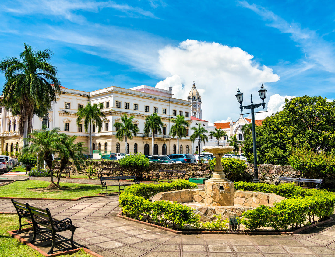 Noah Jigsaw Puzzle National Theater of Panama in Casco Antiguo, Panama City 1000 pieces