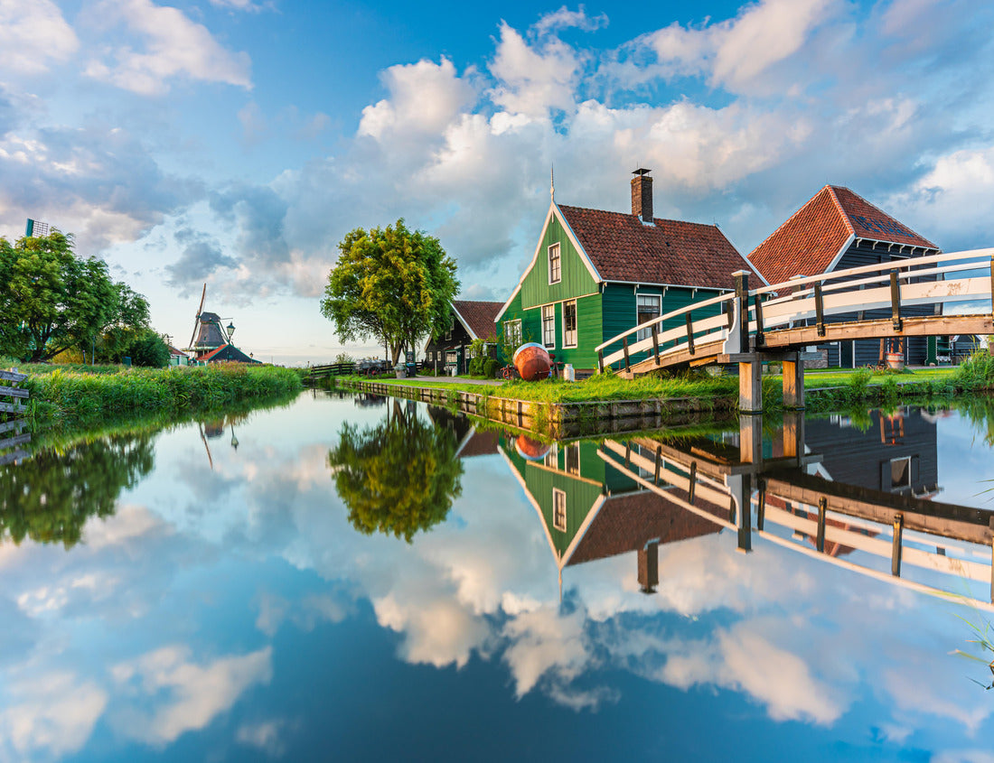 Noah Jigsaw Puzzle Beautiful Dutch landscape of Zaanse Schans in the Netherlands at sunset 1000 pieces