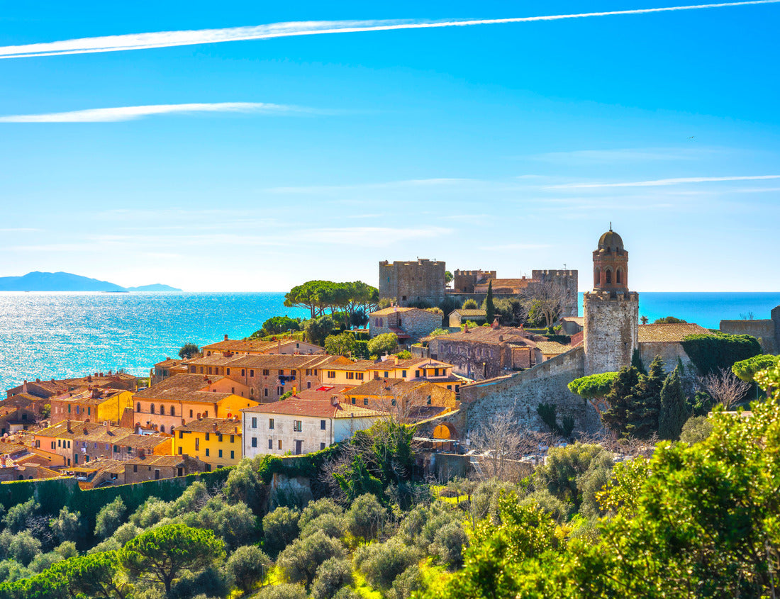 Noah Jigsaw Puzzle Castiglione della Pescaia, old town and sea on the background. Maremma, Tuscany, Italy 1000 pieces