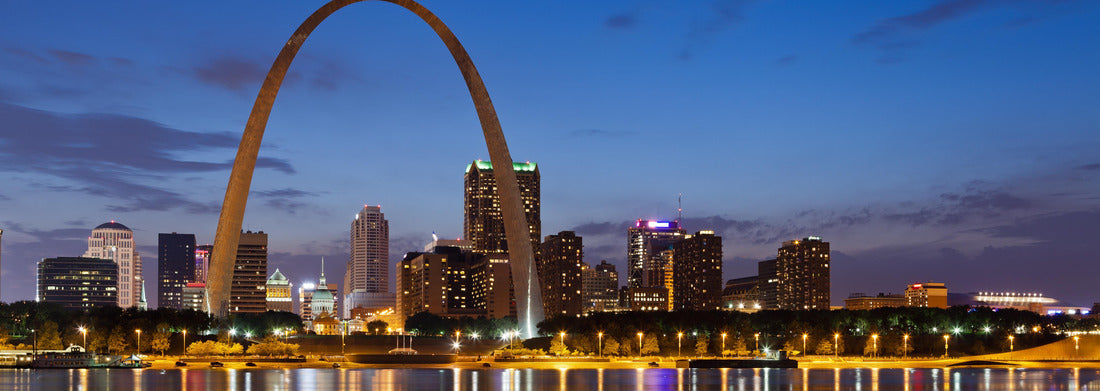 Noah Jigsaw Puzzle City of St. Louis skyline. Image of St. Louis downtown with Gateway Arch at twilight panorama 1000 pieces