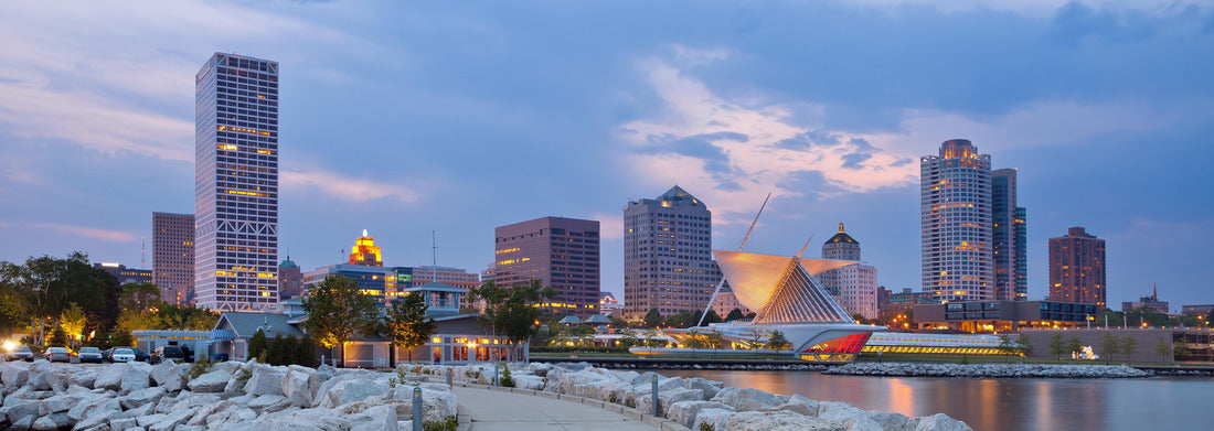 Noah Jigsaw Puzzle City of Milwaukee skyline. Image of Milwaukee skyline at twilight with city reflection in lake Michigan and harbor pier panorama 1000 pieces