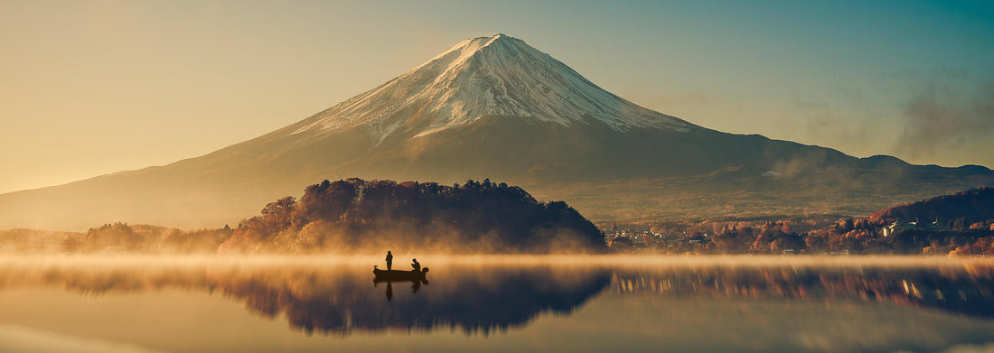 Noah Jigsaw Puzzle Mount Fuji at Lake Kawaguchiko in Japan at sunrise panorama 1000 pieces