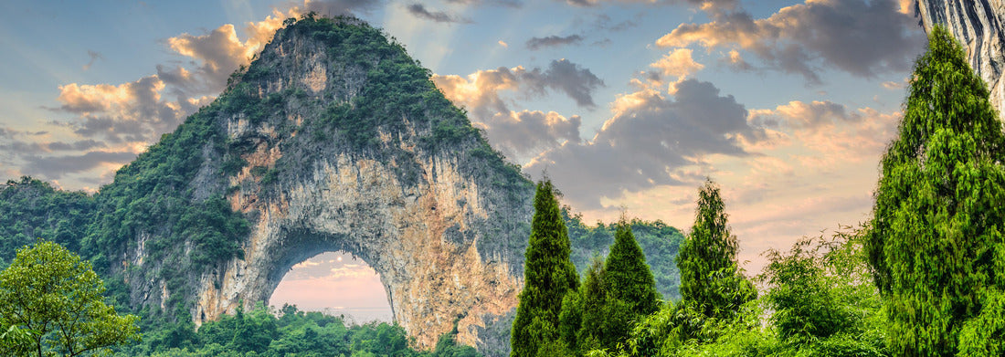 Noah Jigsaw Puzzle Moon Mountain, Yangshuo, China Panorama 1000 Pieces