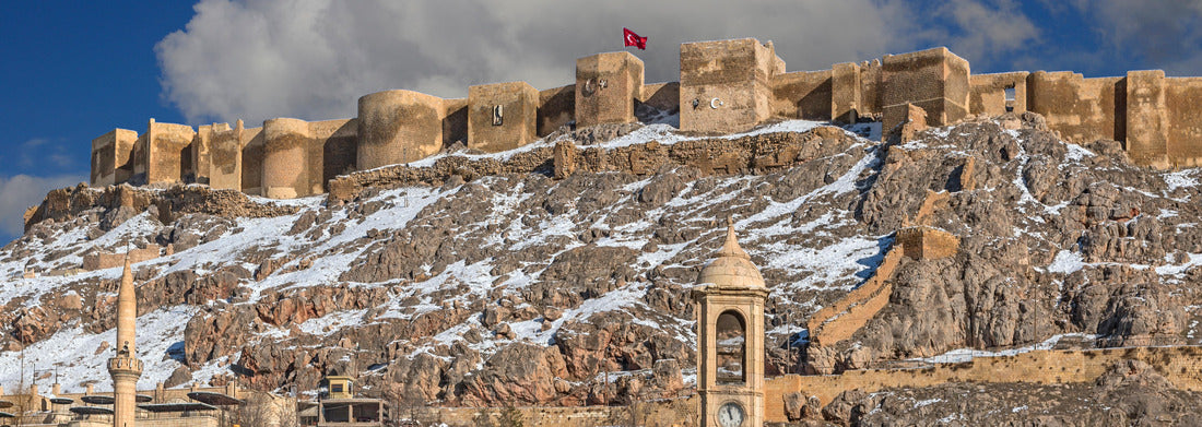 Noah Jigsaw Puzzle Bayburt clock tower and castle Panorama 1000 Pieces