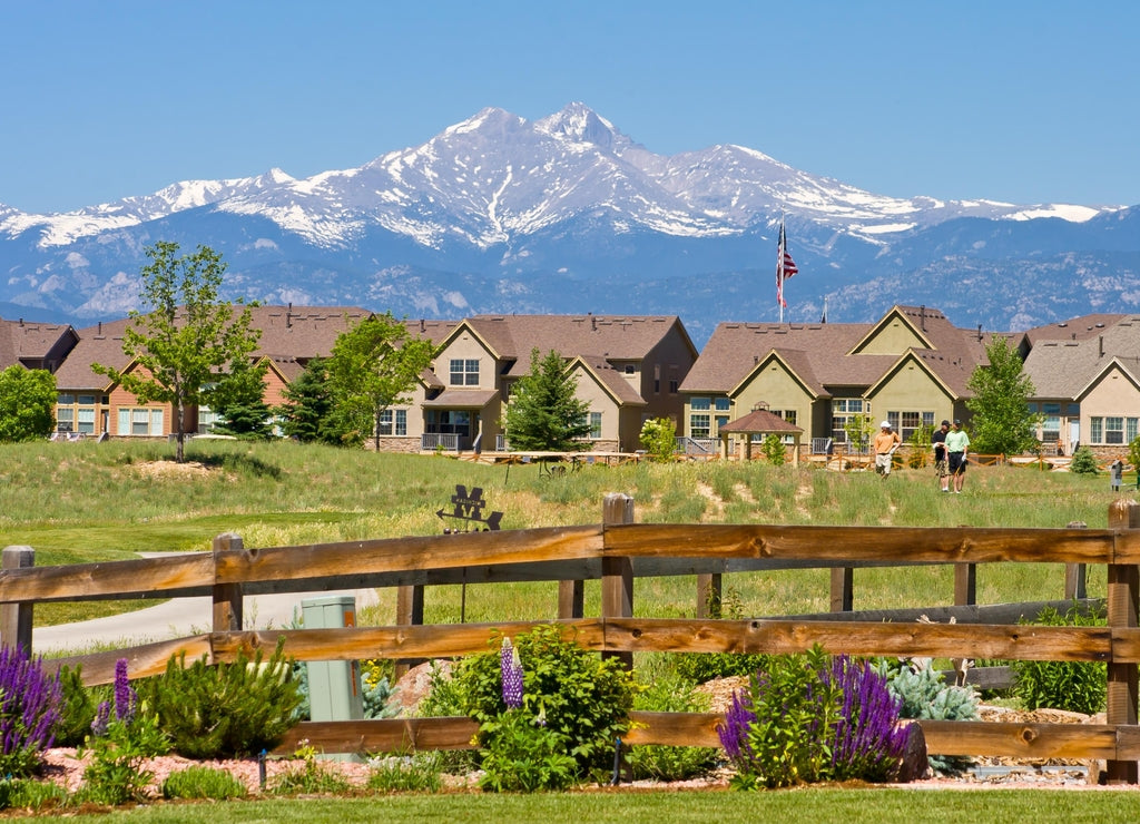 Longmont Golf Course Housing - Front range golf course near Longmont, overlooking fourteener Long's Peak in Boulder County, Colorado