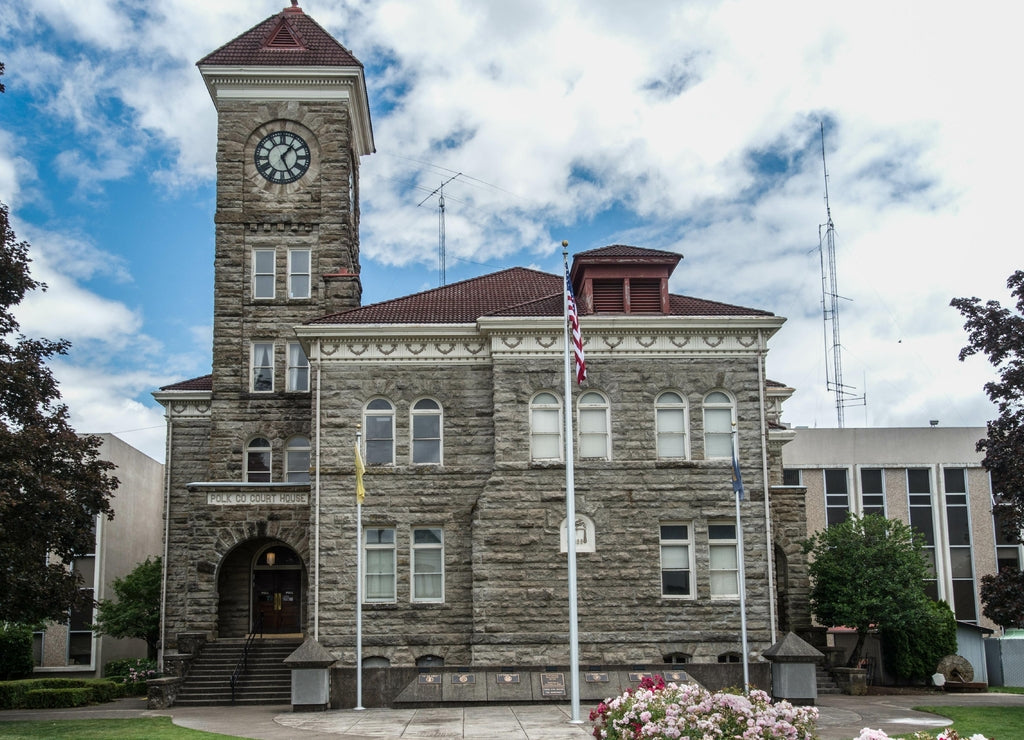 The Polk County Courthouse in Dallas, Oregon