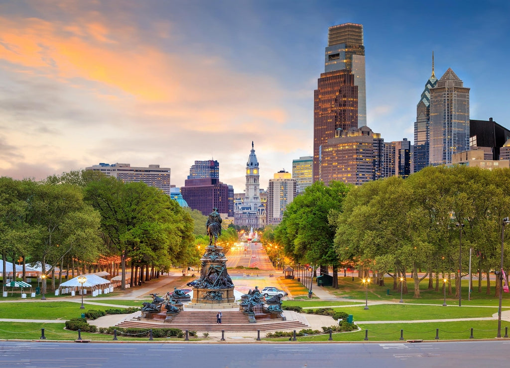 Beautiful philadelphia downtown skyline at sunset