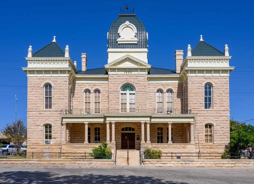 Town Square and Historic Crockett County Courthouse built in 1902. Ozona City in Crockett County in West Texas, United States