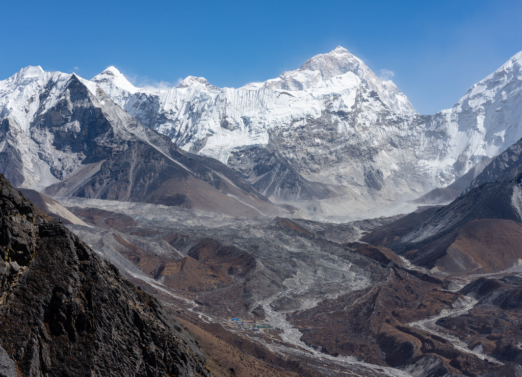 Makalu mountain peak, fifth highest mountain peak in the world, Himalayas mountain, Nepal