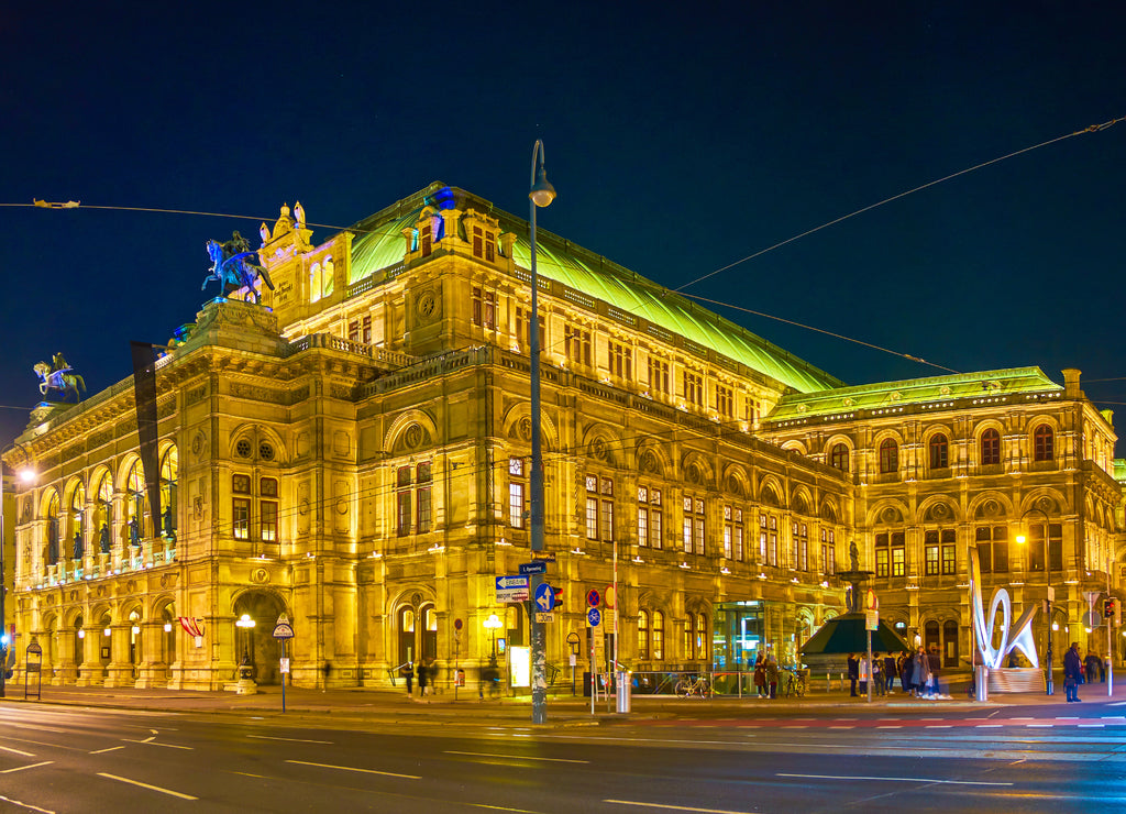 The famous Opera House in Vienna, Austria