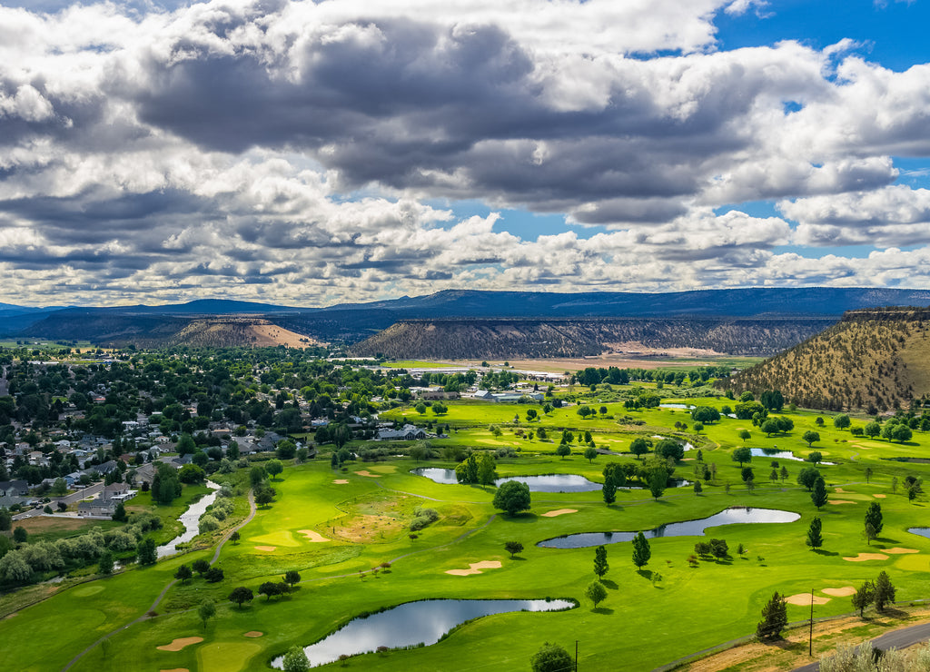 Overlooking view at the greens of the Meadow Lakes Golf Course in Prineville, Oregon, USA