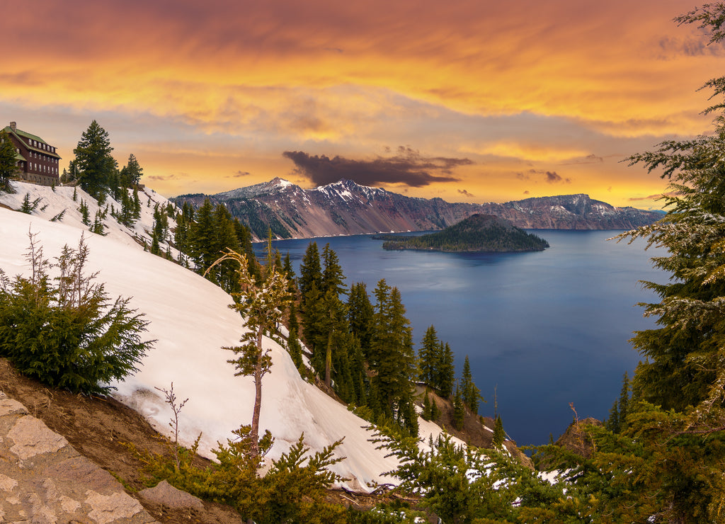 Beautiful Panorama of Crater Lake