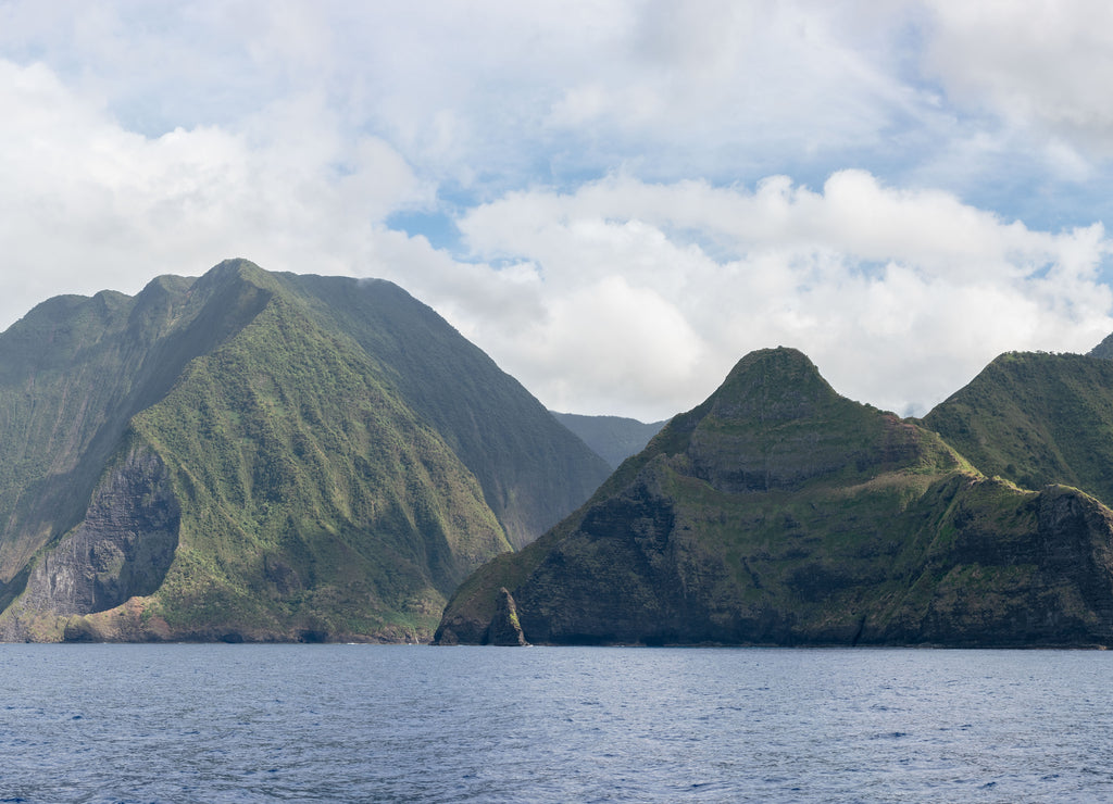 Worlds Largest Sea Cliffs in Molokai, Hawaii