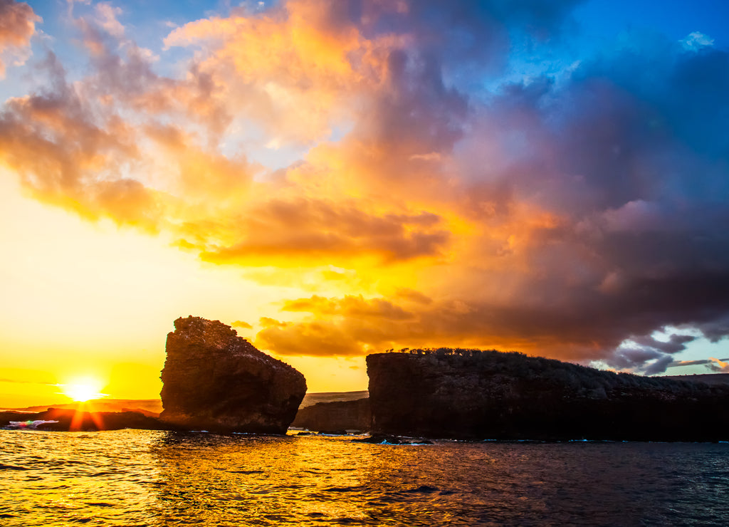 Sunset. Lanai, Hawaii. Sweetheart rock. Puu Pehe. Two Rocks