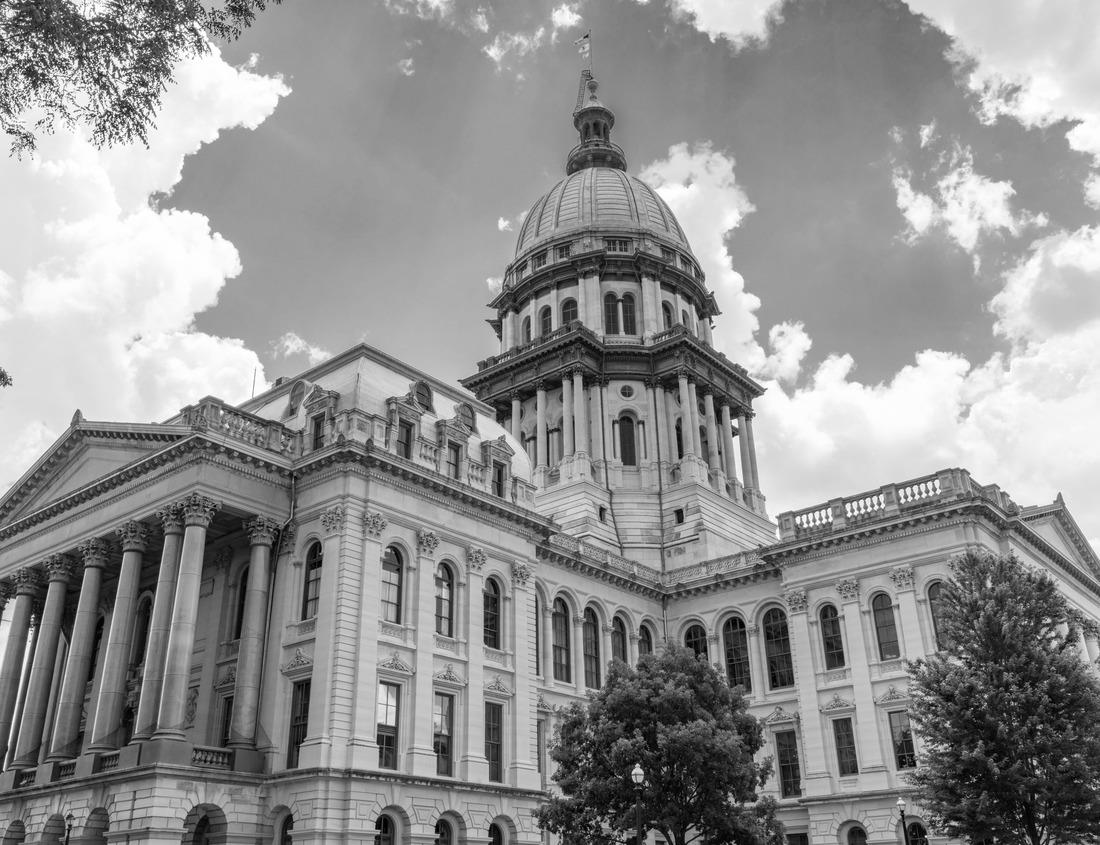 Noah Jigsaw Puzzle Castle Howard in North Yorkshire - England, UK in black white 1000 pieces