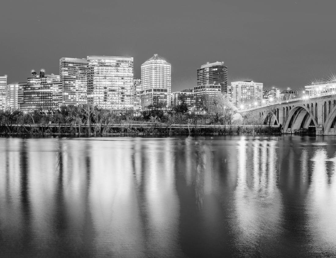 Noah Jigsaw Puzzle Long empty street in Montevideo, Uruguay in black white 1000 pieces