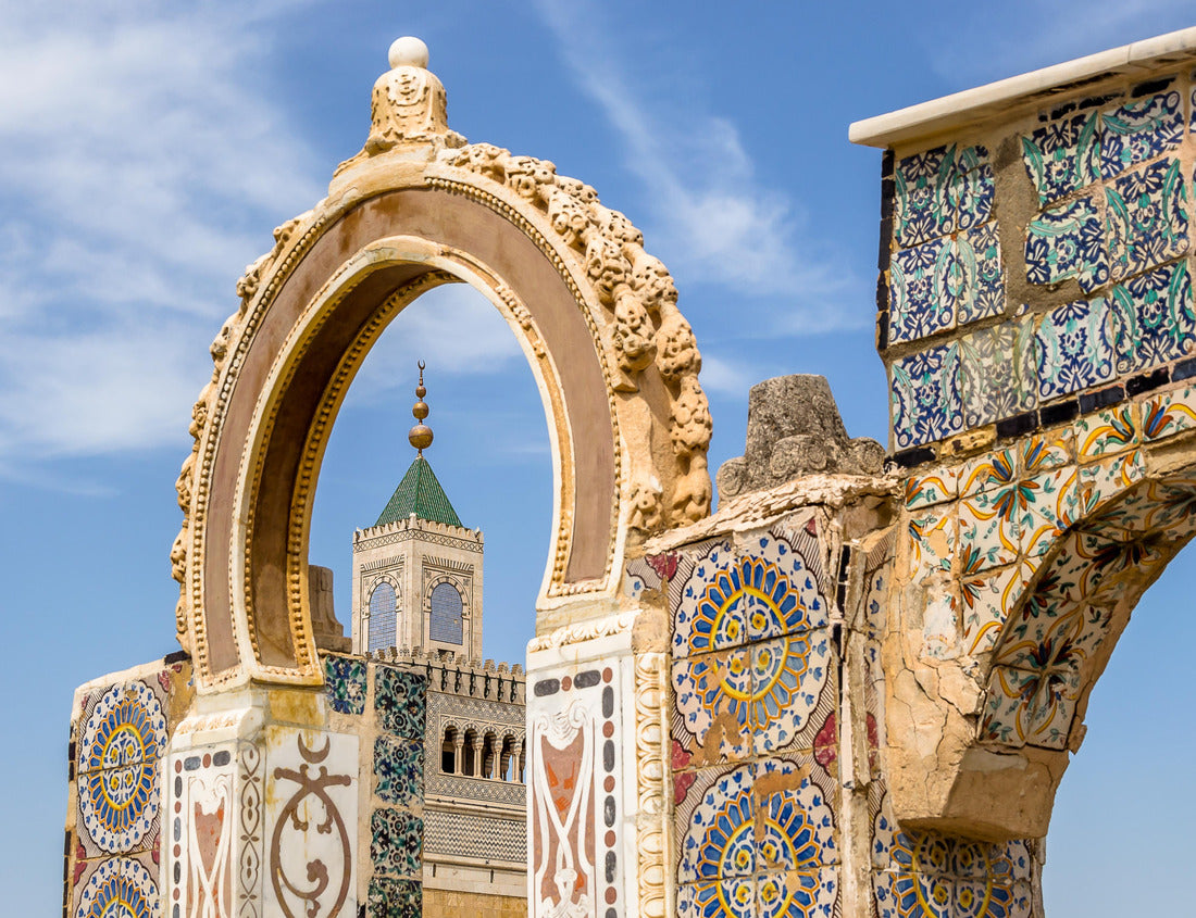 Noah Jigsaw Puzzle Minaret of the Zaytuna Mosque in the medieval Medina of the city of Tunis, Tunisia. The Medina district has been a UNESCO World Heritage Site since 1979. 1000 pieces