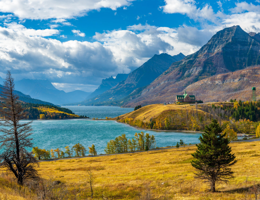 Noah Jigsaw Puzzle Middle Waterton Lake lakes in fall foliage season sunny day morning. Blue sky, white clouds on mountains in background. Landmark in Waterton Lakes National Park, Alberta, Canada 1000 pieces