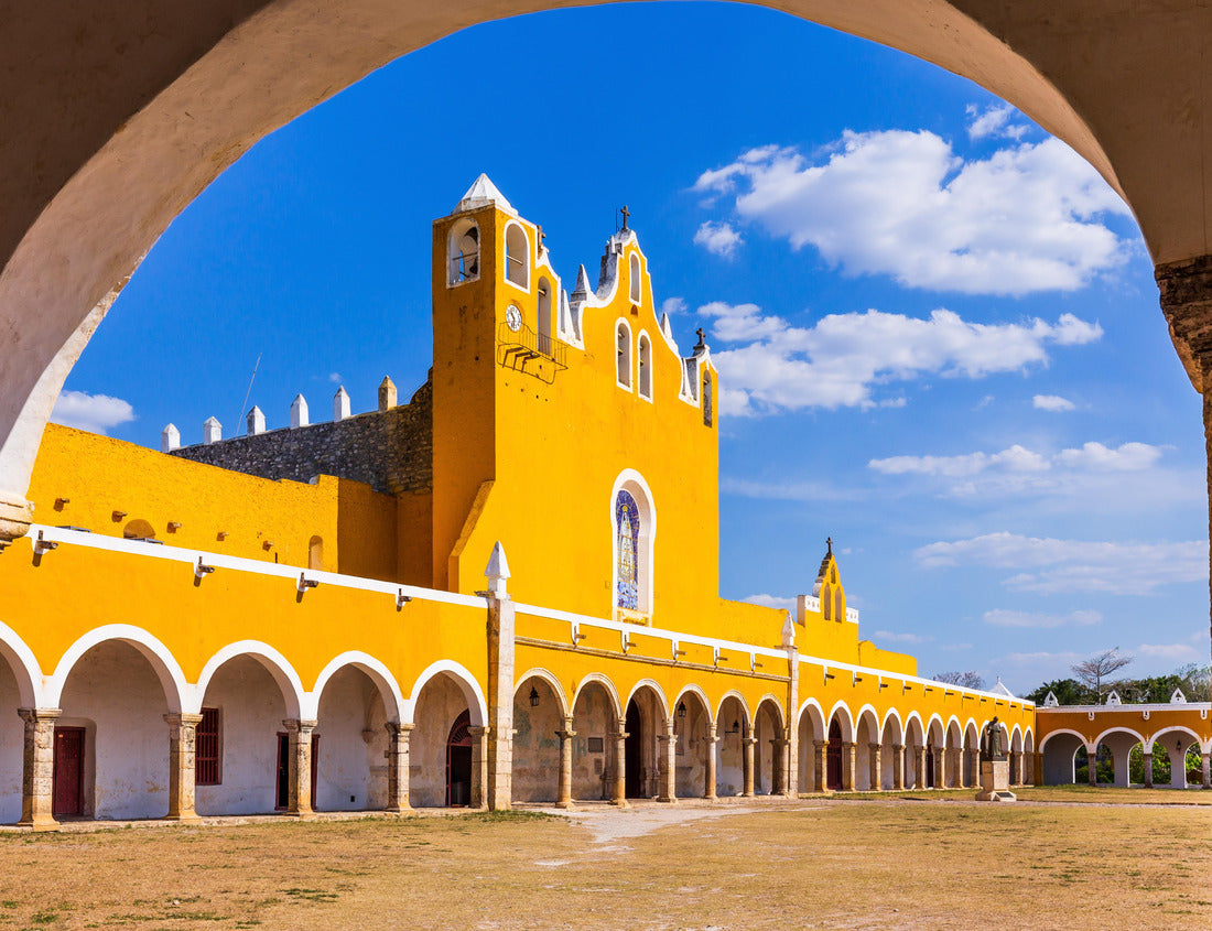 Noah Jigsaw Puzzle Izamal, Mexico. Convent of Saint Anthony of Padua 1000 pieces