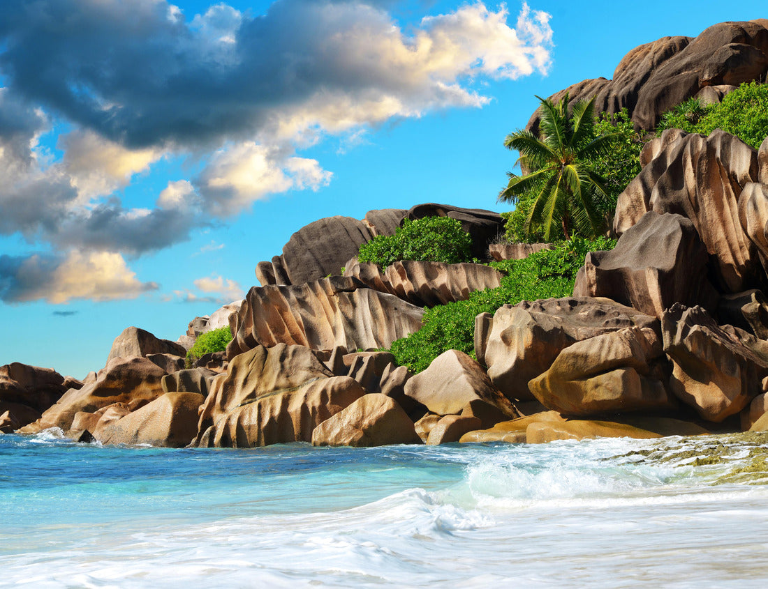 Noah Jigsaw Puzzle Grande Anse beach in La Digue Island at sunrise, Indian Ocean, Seychelles. Tropical travel destination 1000 pieces