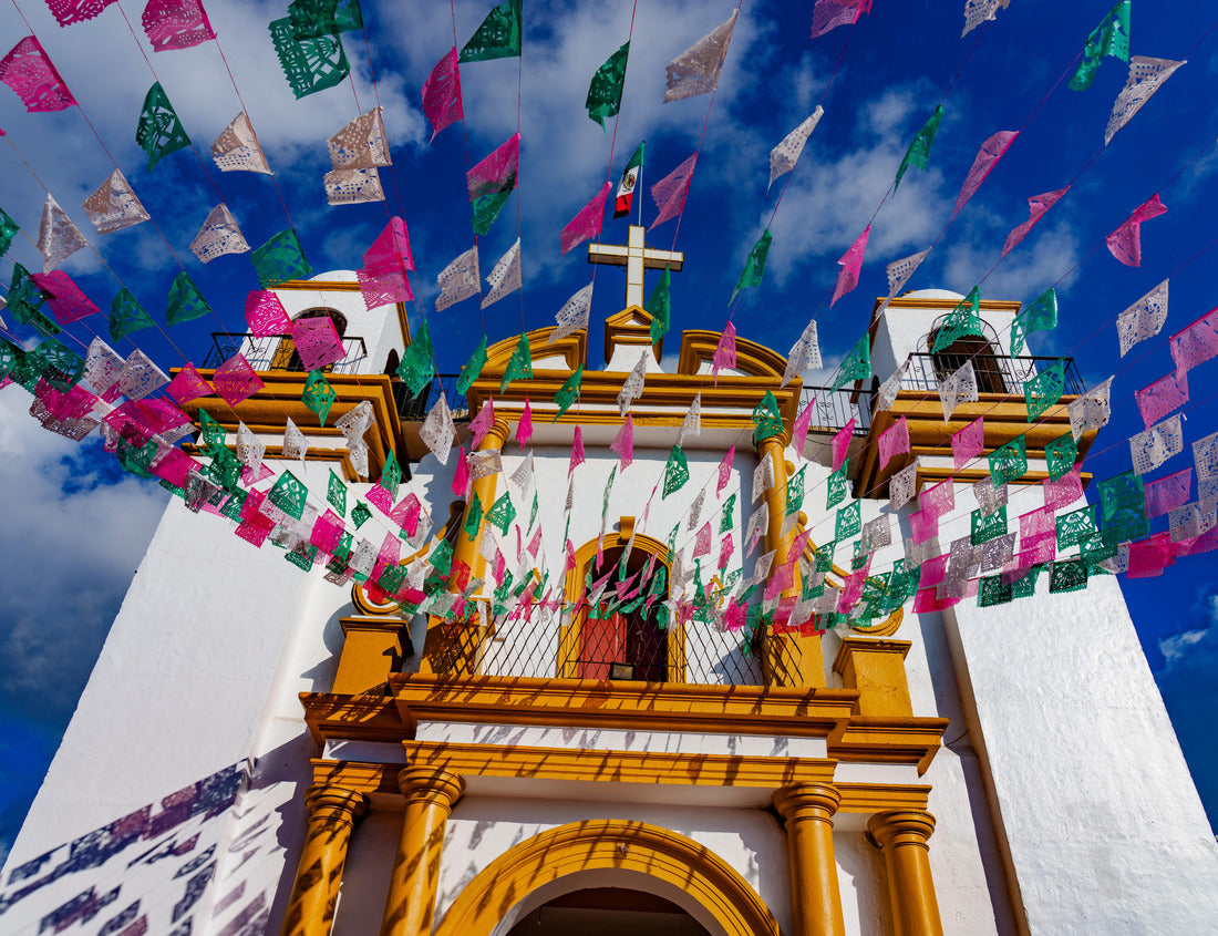 Noah Jigsaw Puzzle Guadalupe Church in San Cristobal de Las Casas, Mexico 1000 pieces