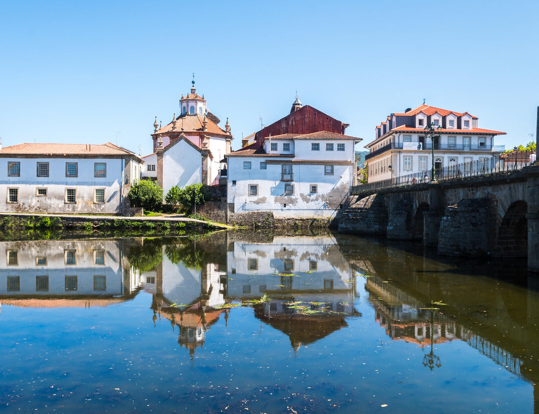 Noah Jigsaw Puzzle Beach view of the old town of Chaves, Portugal 1000 pieces