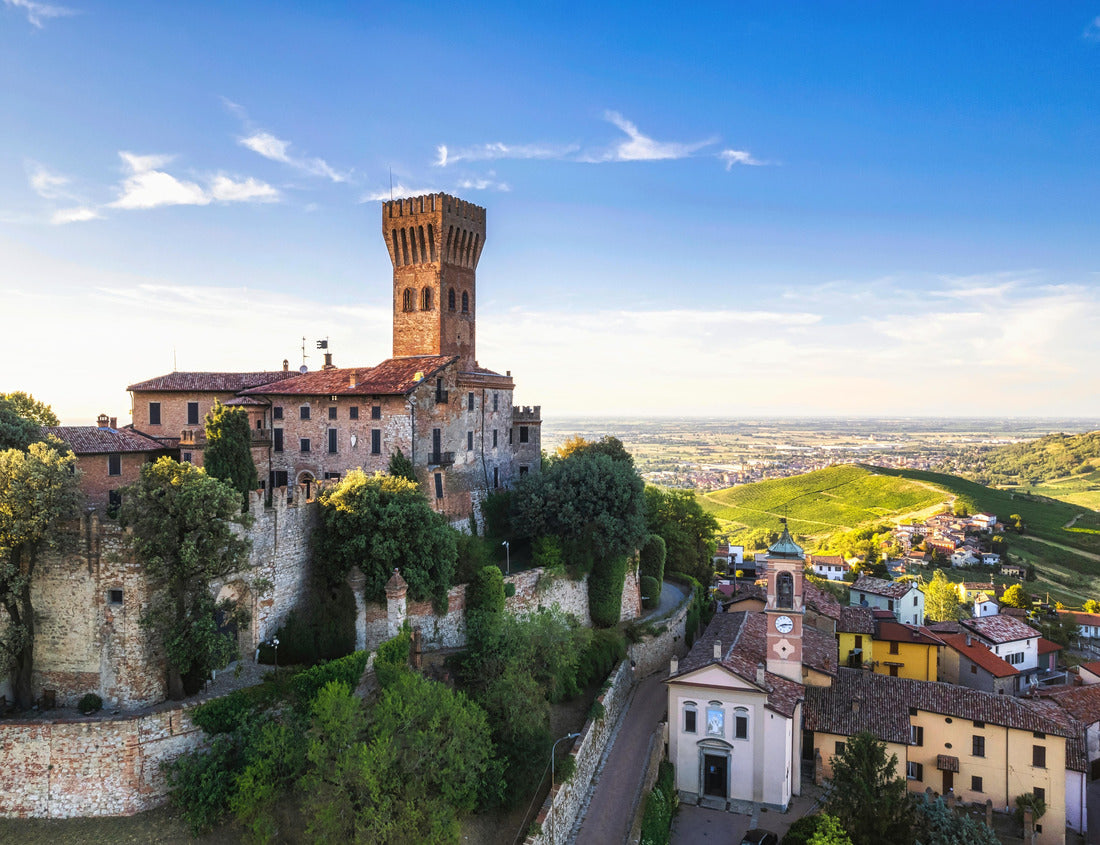 Noah Jigsaw Puzzle Aerial view of the Cigognola Castle with its vineyard in the background, Oltrepo Pavese, Pavia, Lombardy, Italy 1000 pieces